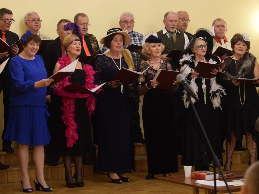 W sali lustrzanej Centrum Kultury i Promocji odbył się...