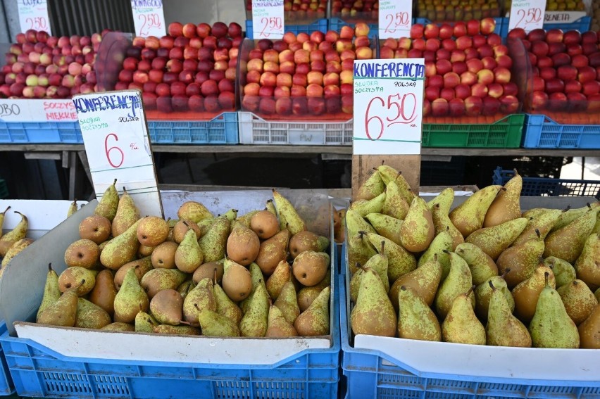 Warzywa dużo tańsze, a będzie jeszcze lepiej. Zobacz zdjęcia i ceny z bazaru w Kielcach
