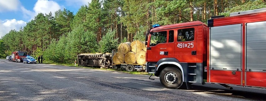 Tragedia na drodze w gminie Rząśnia. W wypadku zginął 60-letni mężczyzna