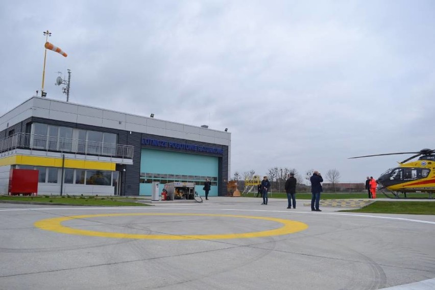 Otwarto stałą bazę Lotniczego Pogotowia Ratunkowego w Michałkowie! [ZDJĘCIA]