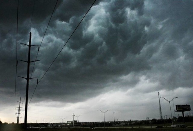 Nowy Dwór Gdański. Zaprzyjaźnieni z Naszym Miastem meteorolodzy z Info Meteo Elbląg przewidują intensywne burze nad regionem.