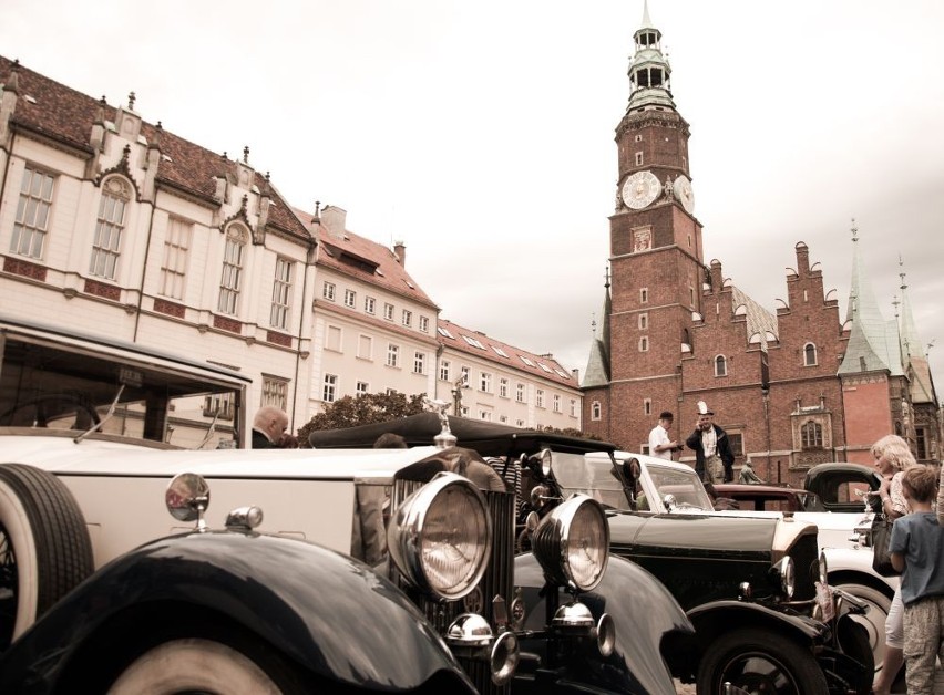 Wrocław: Zabytkowe samochody zawitają do miasta (ZDJĘCIA)