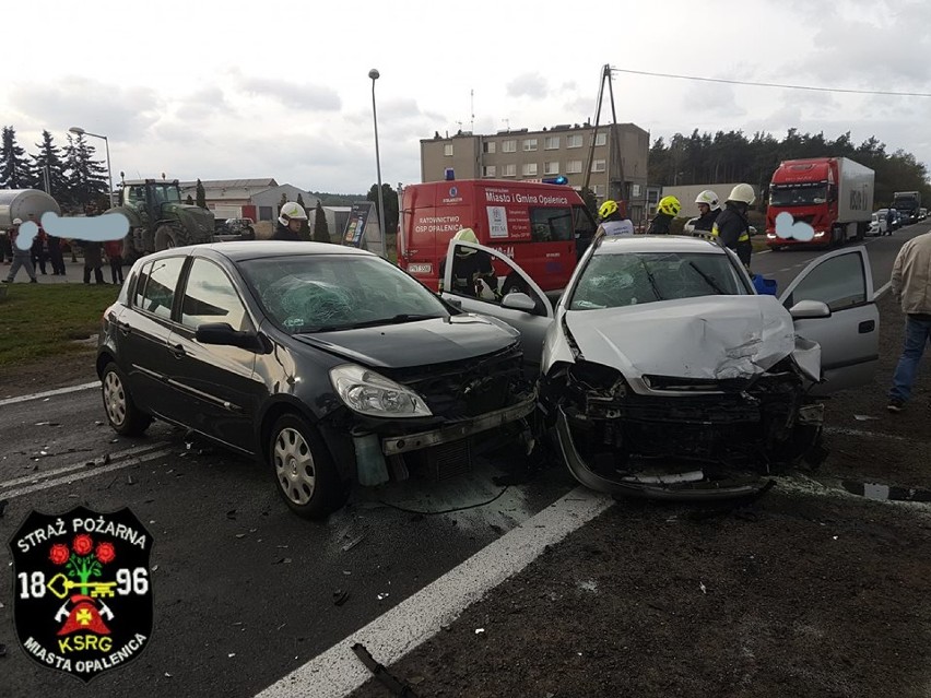 Opalenica: Zderzenie dwóch samochodów osobowych