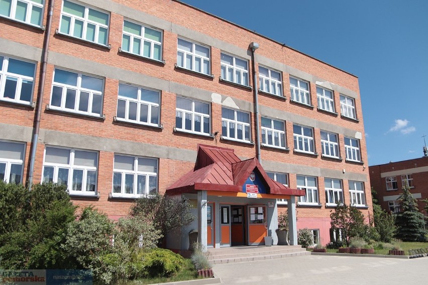 Egzamin ósmych klas w Szkole Podstawowej nr 23 we Włocławku.