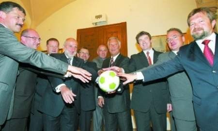 Dolnośląski komitet organizacyjny Euro 2012 jak na razie jest pełen optymizmu.  FOT. Janusz Wójtowicz