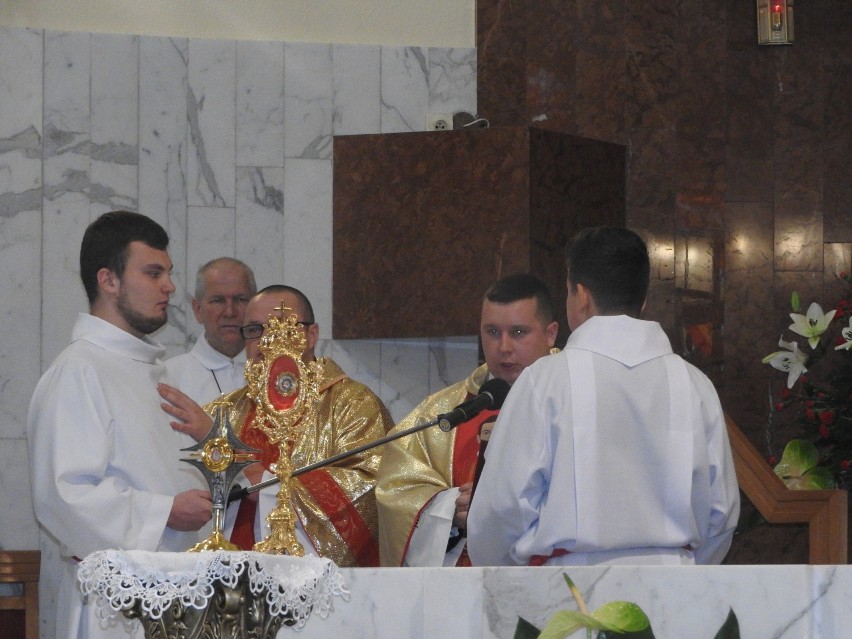 Uroczystość wprowadzenia relikwii ks. Jerzego Popiełuszki w Wadowicach