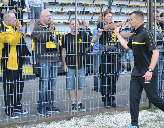 Tomasz Kotwica, trener Gryfa Wejherowo przed sobotnim meczem ma twardy orzech do zgryzienia jaką taktykę przygotować na Stal Mielec