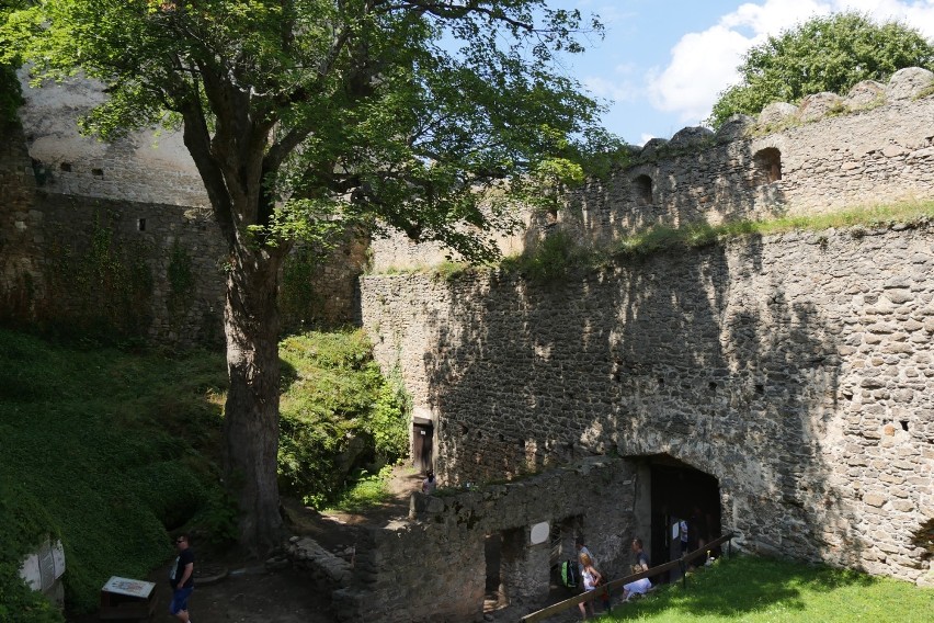 Zamek Chojnik znajduje się w Jeleniej Górze