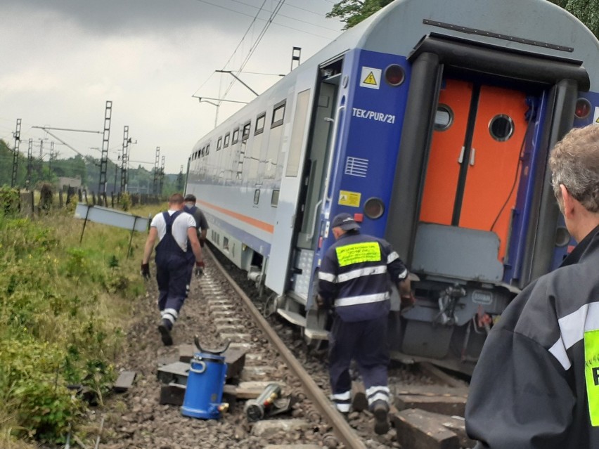 Tory na trasie Rybnik-Katowice naprawione. Pociągi wróciły na trasę 