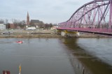 Przejście pod różowym mostem połączy dwie części głogowskiej mariny?