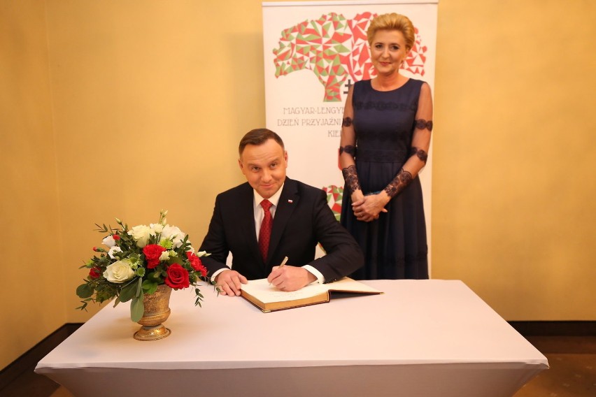 Burmistrz na obchodach Dnia Przyjaźni Polsko-Węgierskiej [FOTO]