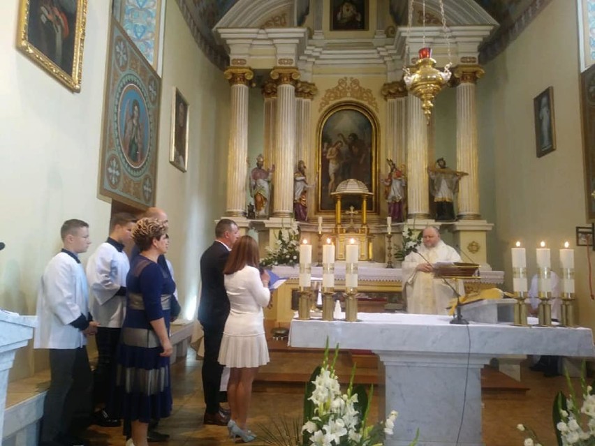 Dożynki gminno-parafialne w kościele w Szymanowicach