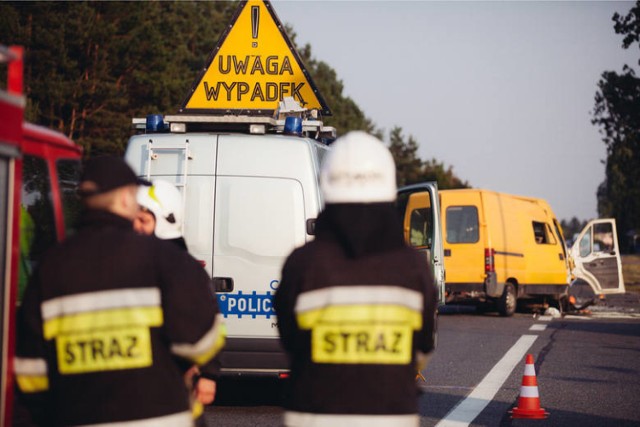 Do wypadku doszło w Kruszynie Krajeńskim. Dwie osoby trafiły do szpitala.