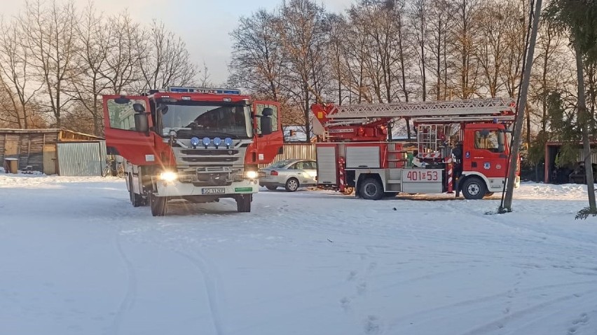 W Tuchomiu wielkie zadymienie. Palił się obiad w mieszkaniu