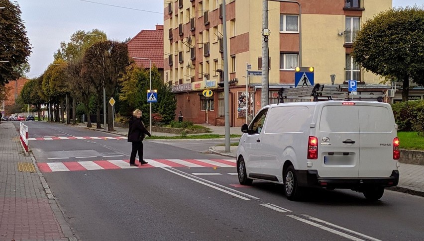 Nowe przejścia dla pieszych na Oświęcimskiej w Lublińcu....