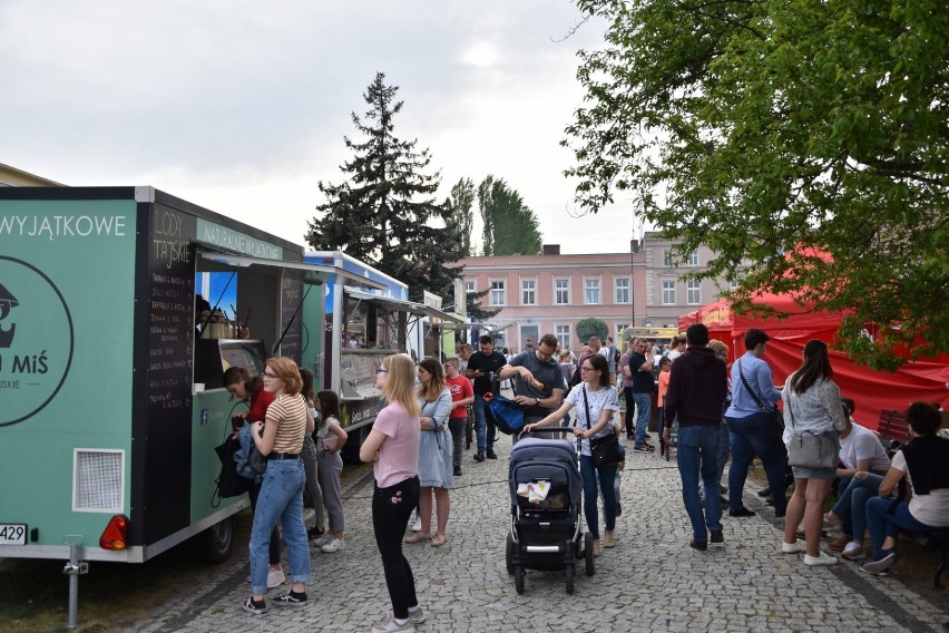 Rozpoczął się II Nowotomyski Festiwal Smaków Świata Food Truck