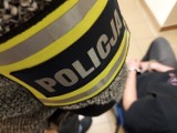 Zduńskowolski policjant w czasie wolnym od służby zatrzymał poszukiwanego do odbycia kary 30-letniego mężczyznę