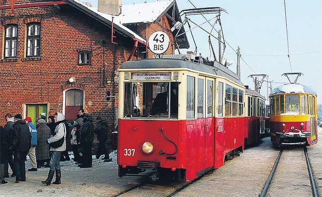 W sobotę na linii 43 bis pojawił się zabytkowy tramwaj 5N z...
