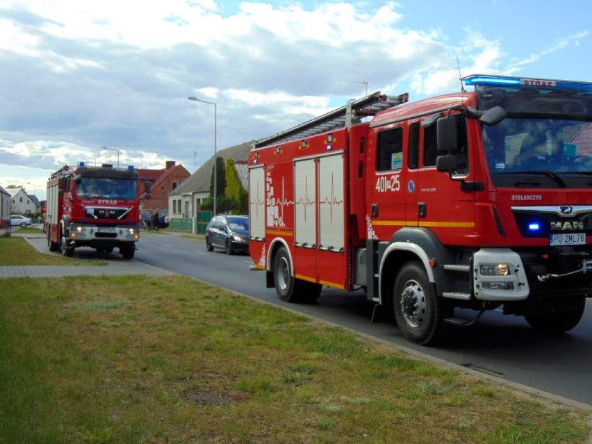 Pożar w Budzyniu. Zapaliły się sadze w kominie [ZDJĘCIA]