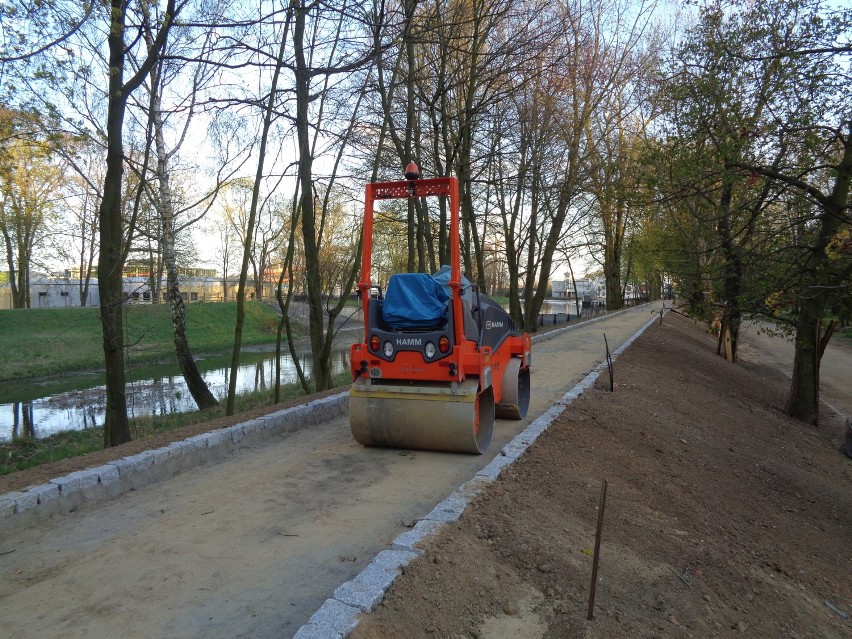 Remont wałów przeciwpowodziowych w kaliskim Parku Miejskim