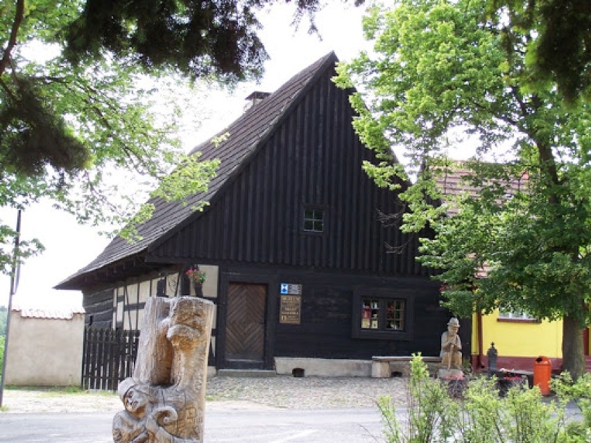 Muzeum Dom Szewca w Pszczewie przed fumigacją.
