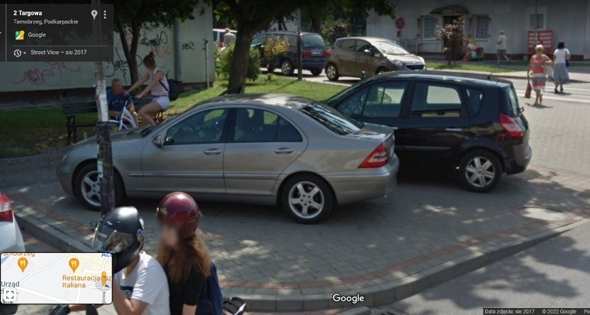 Z wykorzystaniem Google Street View - funkcji Google Maps i...