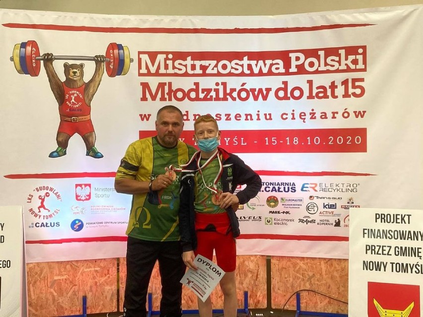 Klaudiusz Bujacz i Oskar Ołubek na podium Mistrzostw Polski do lat 15 [FOTO]