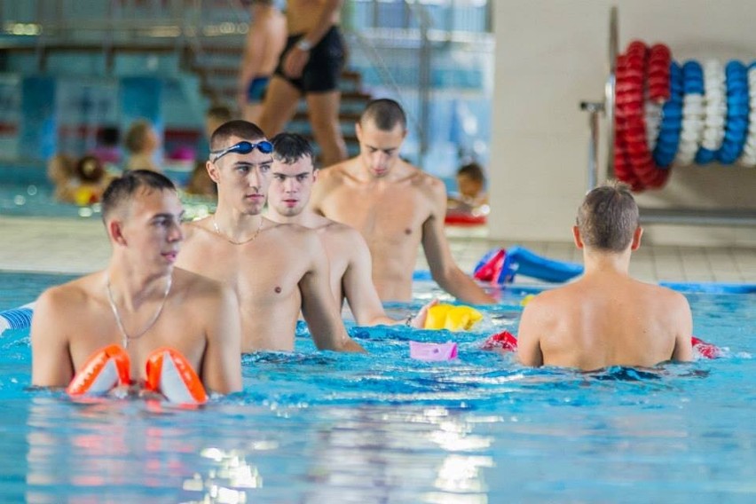 Jastrzębski Węgiel: Siatkarze trenowali na basenie ZDJĘCIA