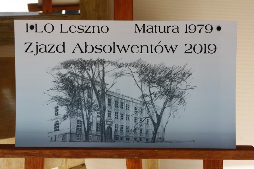 Absolwenci I LO w Lesznie spotkali się 40 lat po maturze
