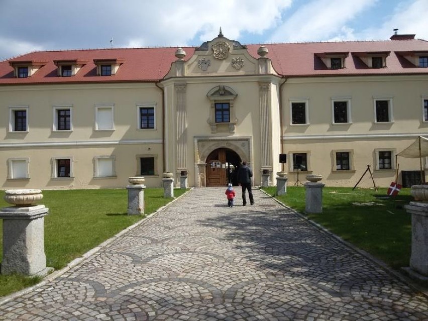 Kompleks Zamkowy Stare Tarnowice w Tarnowskich Górach,...