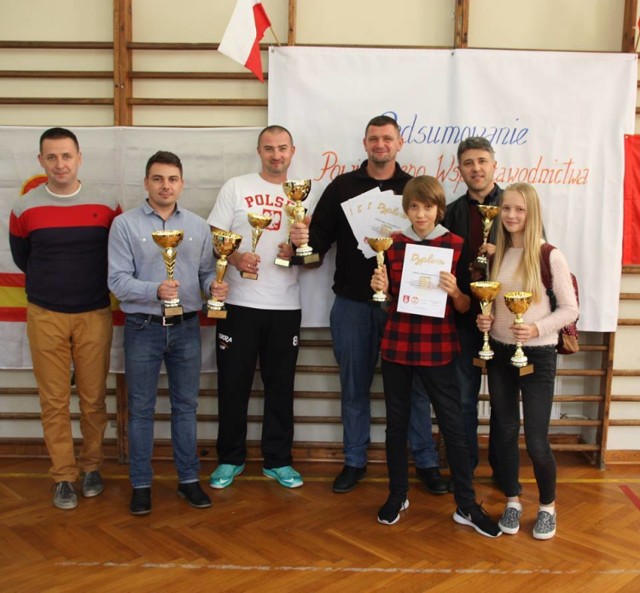 Szkoła Podstawowa nr 6 zdobyła V miejsce w klasyfikacji generalnej Igrzysk Sportowych oraz III miejsce w klasyfikacji chłopców za rok szkolny 2015/2016