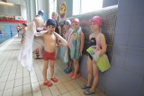 Sztafeta pływacka w Świętochłowicach: Z okazji 700-lecia miasta przepłynęli ponad 728 kilometrów