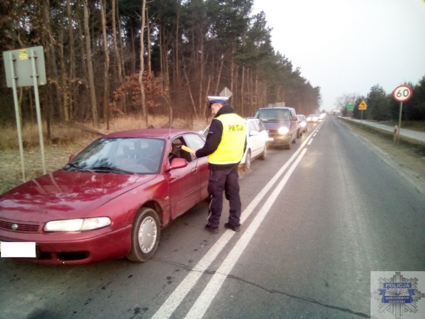 Pijany kierowca autobusu, który przewoził ponad 30 osób. Złapali go policjanci z Aleksandrowa Kujawskiego