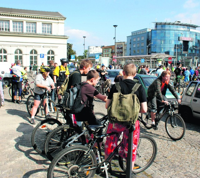 Zagłębiowska Masa Krytyczna gromadzi mnóstwo rowerzystów