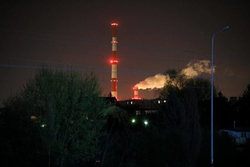 Kraków. Nocą w mieście gasną latarnie. Czy przez to jest więcej kradzieży? Policja: sprawa nie jest taka oczywista