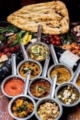Indyjskie jedzenie w Warszawie. Gdzie "po hindusa"? Oto 10 najlepszych warszawskich restauracji