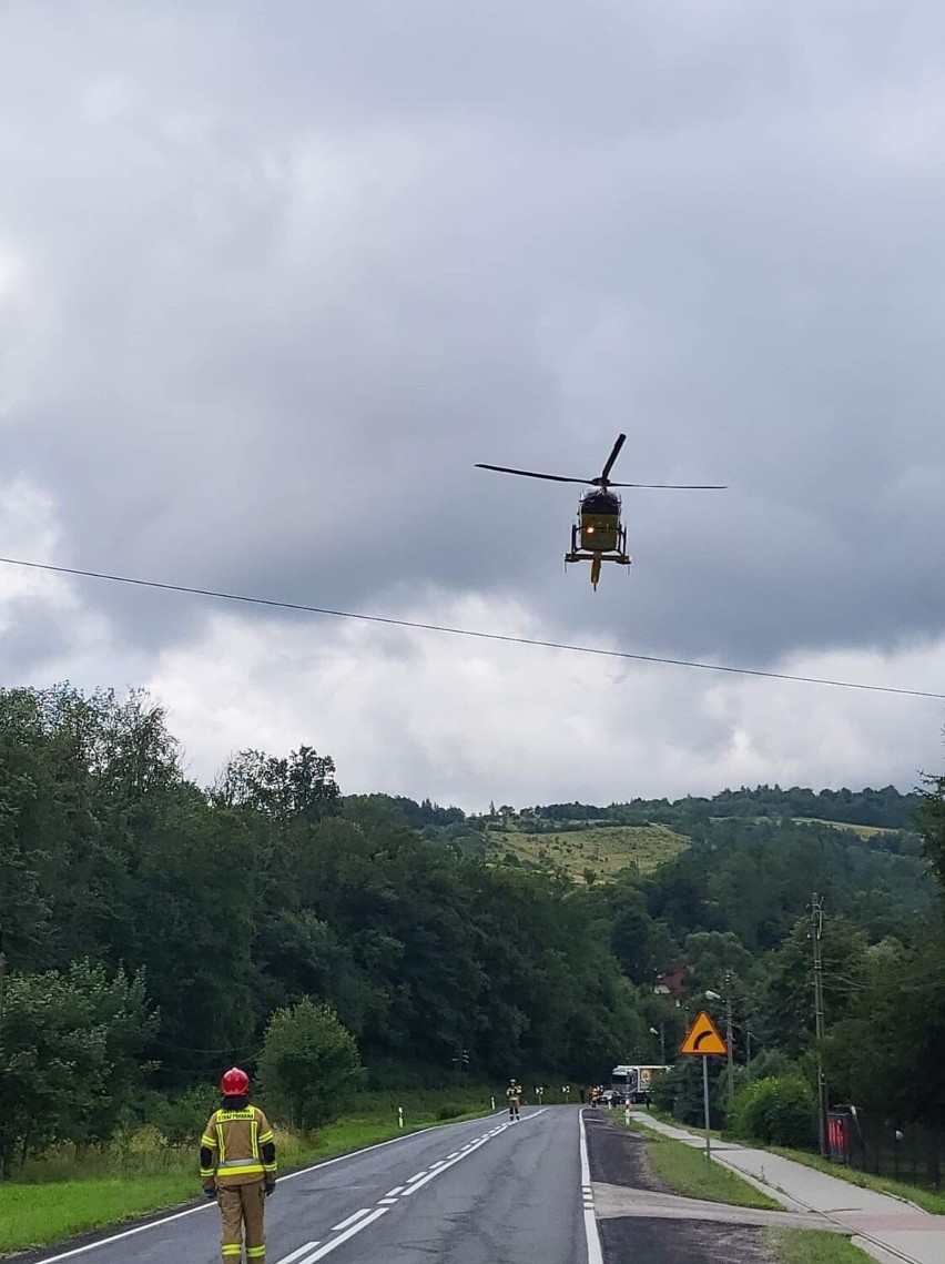 Groźny wypadek w Mszanie. Śmigłowiec LPR w akcji 