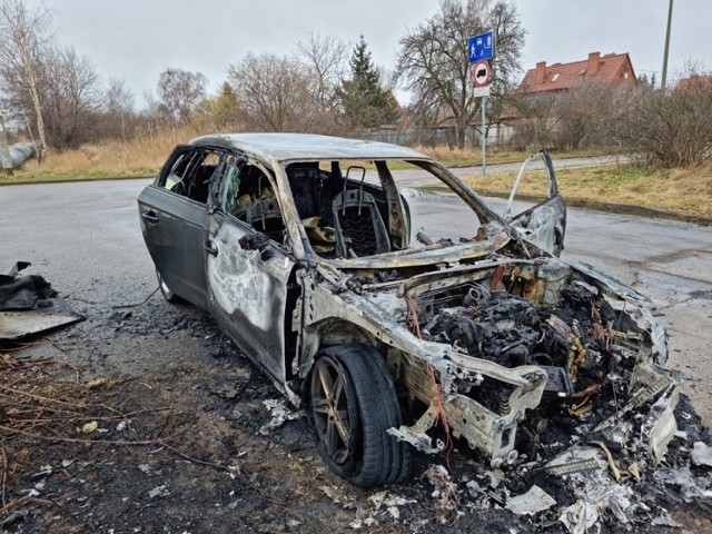 Gdańsk: spłonęło auto na minuty 09.02.2022 r.