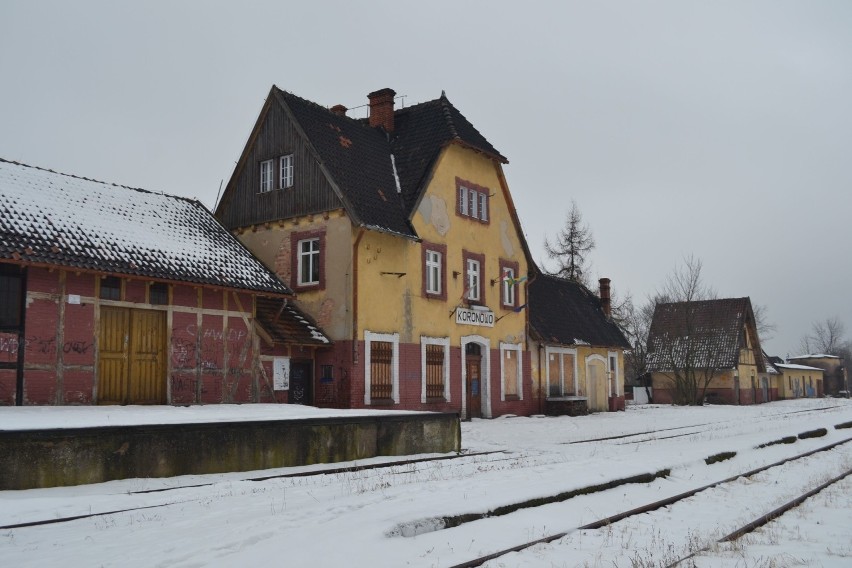 Ostatni pociąg towarowy do Koronowa przyjechał w roku 1993....