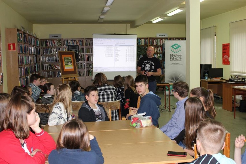 Noc detektywów w pleszewskiej bibliotece [ZDJĘCIA]