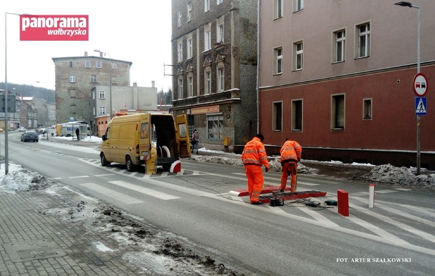 Na pięciu przejściach dla pieszych na ul. 11 Listopada w...