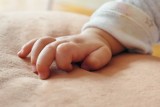 Rodzice z Przemkowa katowali swoich synów! 11-tygodniowy chłopiec w ciężkim stanie trafił do szpitala
