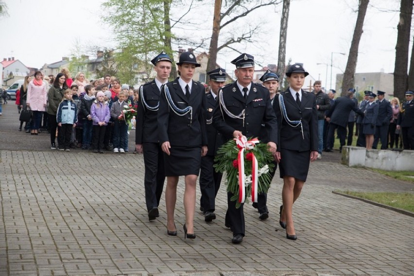 Tradycyjnie w Lublińcu uroczystości z okazji święta 3 maja odbyły się na Cmentarzu Wojskowym [FOTO]