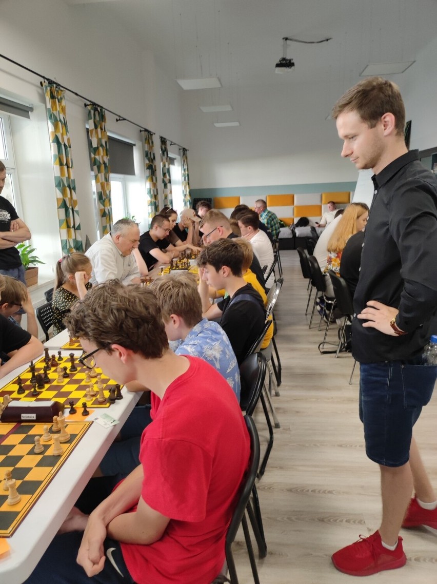 II Turniej o Puchar Mistrza Strefy Spotkań w Stalowej Woli. Ogromne zainteresowanie wśród szachistów