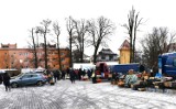 Biała niedziela handlowa na targowisku miejskim w Sławnie. Zdjęcia 