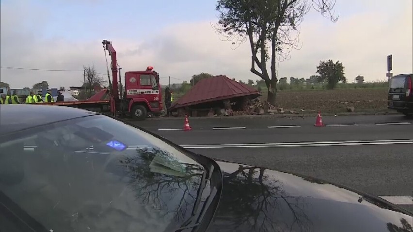 Tragiczny wypadek w Miłosnej. Auto wjechało w przystanek