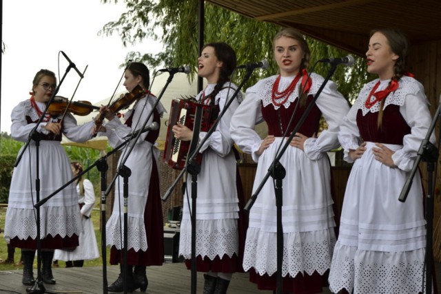 Estrada Folkloru 2018. Niedzielne spotkanie z kulturą ludową w Żegocinie