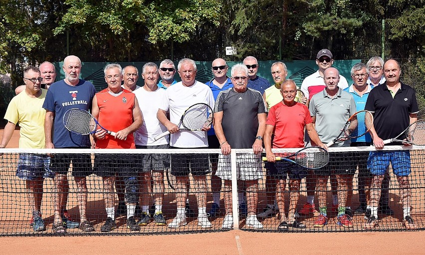 Po raz ósmy odbył się Deblowy Turniej Tenisowy Posła RP Grzegorza Piechowiaka. Zobaczcie zdjęcia