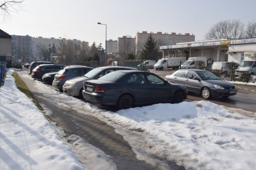 Wyczekiwana inwestycja drogowa w Kielcach zabierze parkingi. Przedsiębiorcy załamani. Zobacz film i zdjęcia