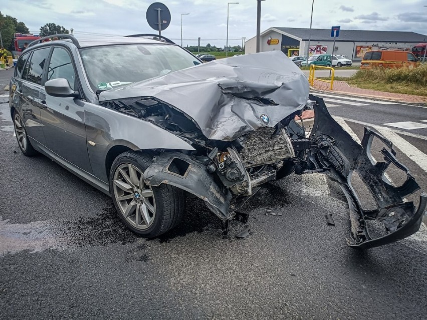 Wypadek w Żydowie. Zderzenie dwóch aut na drodze krajowej nr 15